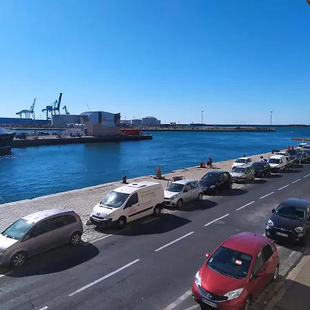 33 M2 Face Au Port De Sete, Centre Sète