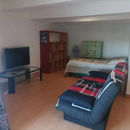 33 M2 Face Au Port De Sete, Centre Apartment