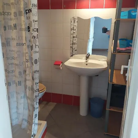 33 M2 Face Au Port De Sete, Centre * Sete
