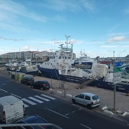 33 M2 Face Au Port De Sete, Centre Apartment *
